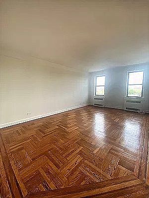 2nd image of 2610 Glenwood Rd APT 2
