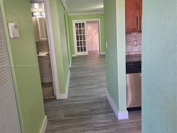 3rd image of 8041 Southgate Blvd APT H6