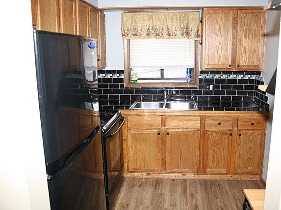 2nd image of 2333 N Neva Ave APT 109