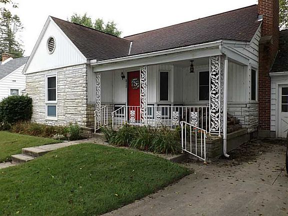 2nd image of 812 Johnston Dr