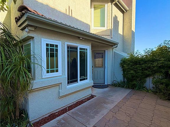 4th image of 29313 Clear View Ln
