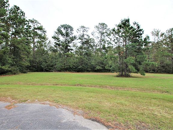 3rd image of 350 Wayland Ct