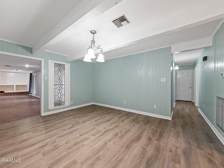 218 Debby Dr — Photo 5