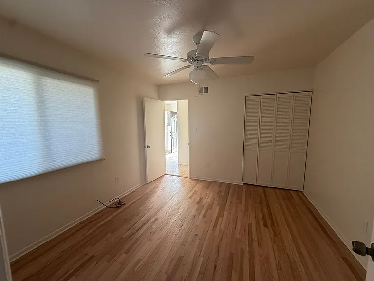 1365 W Jenner St — Photo 7