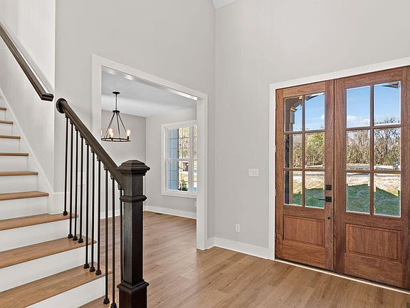 3rd image of 112 Kolana Ln