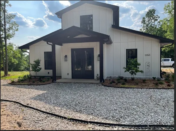 14625 Fruitwood Rd, Gravette, AR 72736