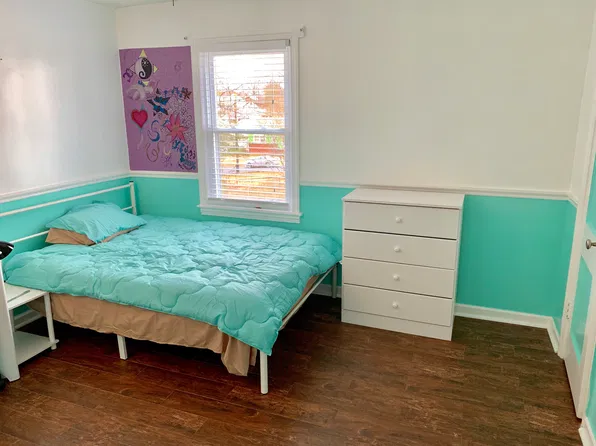 5105 Iroquois St, College Park, MD 20740