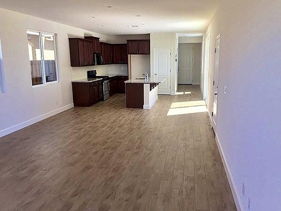 3rd image of 106 Kodiak Dr