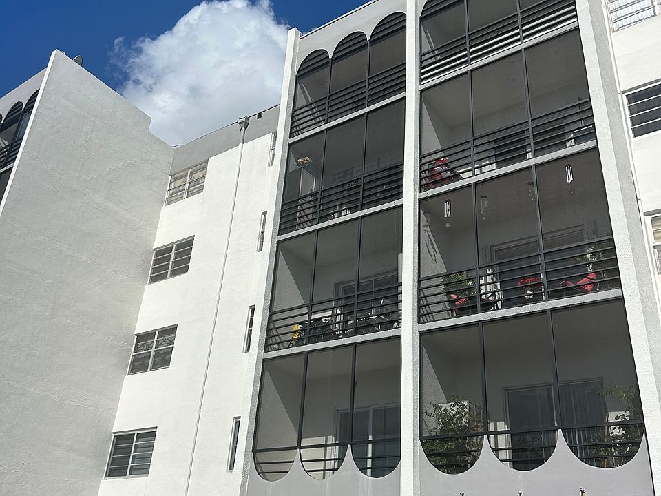 1st image of 4670 W 13th Ln APT 506