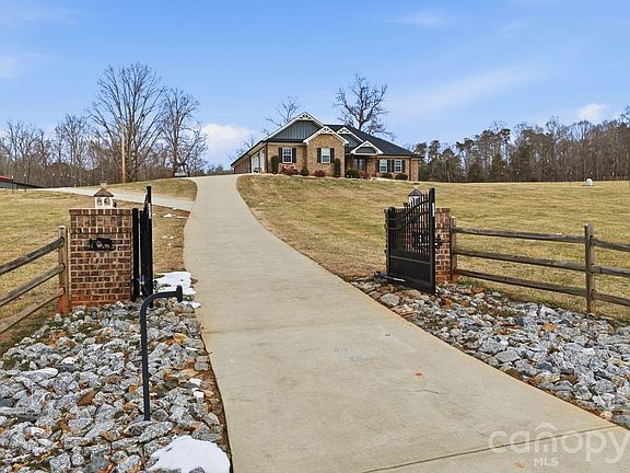 2nd image of 1370 Road 4