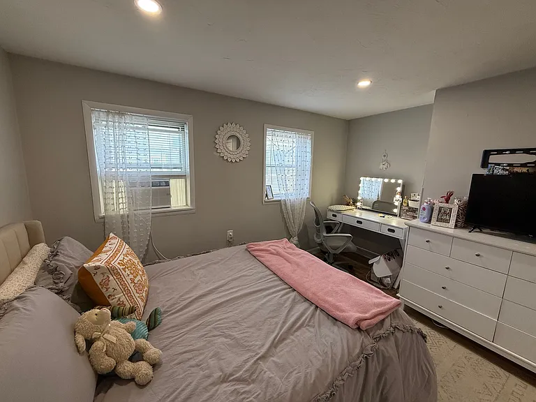 281 Bowen St #2 — Photo 18