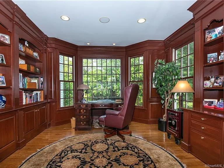 52 Twin Pond Ln — Photo 12