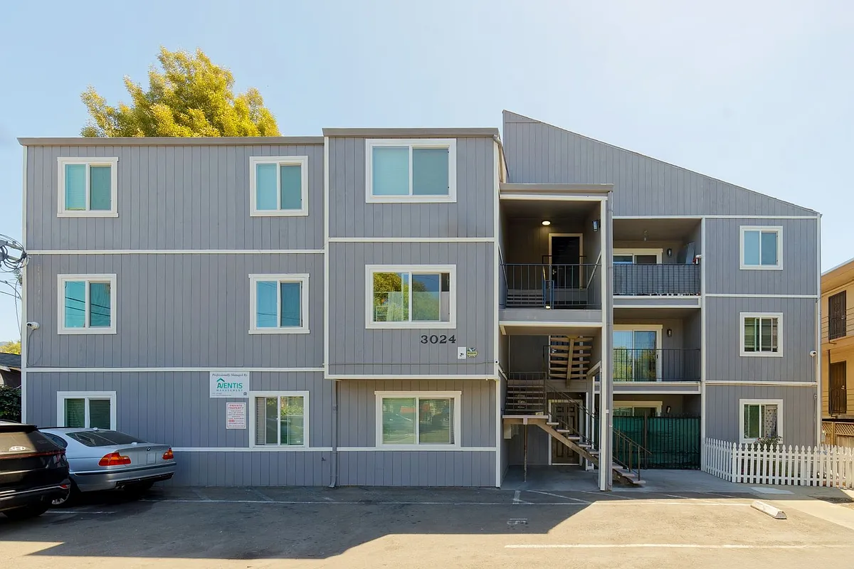 Building Photo - 3024 Fruitvale Ave