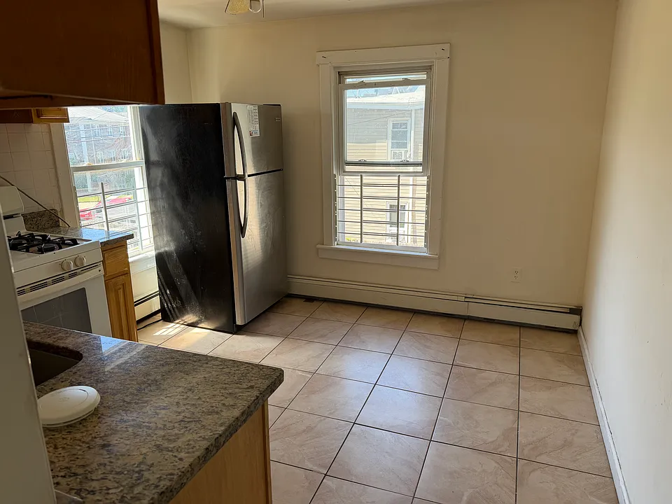 164 Orchard St #2