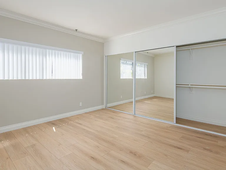 7120 Ramsgate Ave #106 — Photo 9