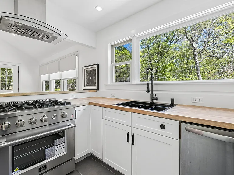876 Millstone Rd — Photo 11