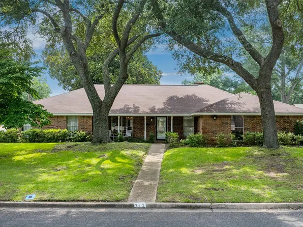 717 Belmont St, Athens, TX 75751