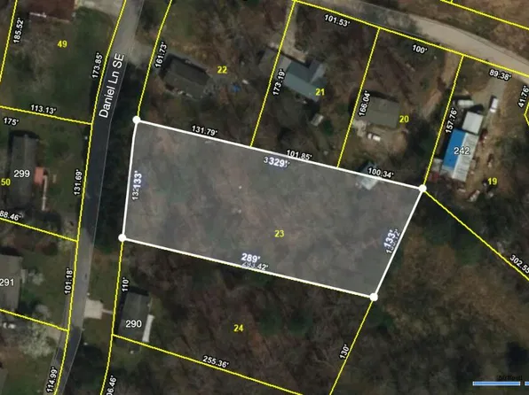 300 Daniel Ln SE, Cleveland, TN 37323