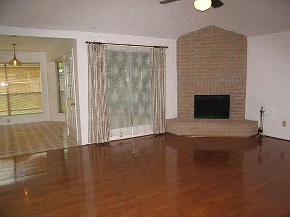 2nd image of 16303 Ember Hollow Ln
