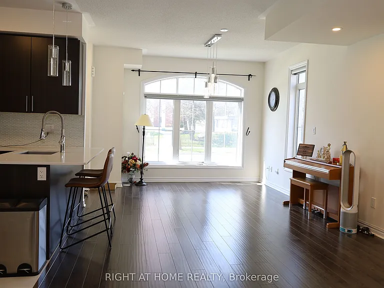 1255 Bridletowne Cir #14 — Photo 3