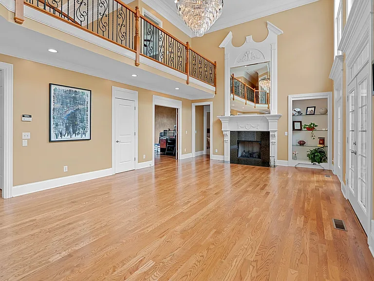 9640 Mitchell Pl — Photo 8
