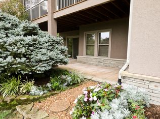 3990 E Villa Way, Springfield, MO 65809