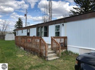 153 B St, Cadillac, MI 49601