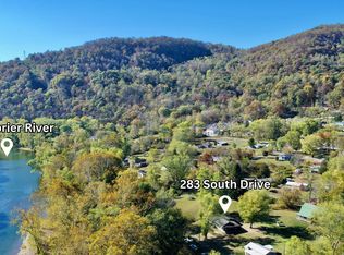 283 South Dr, Alderson, WV 24910