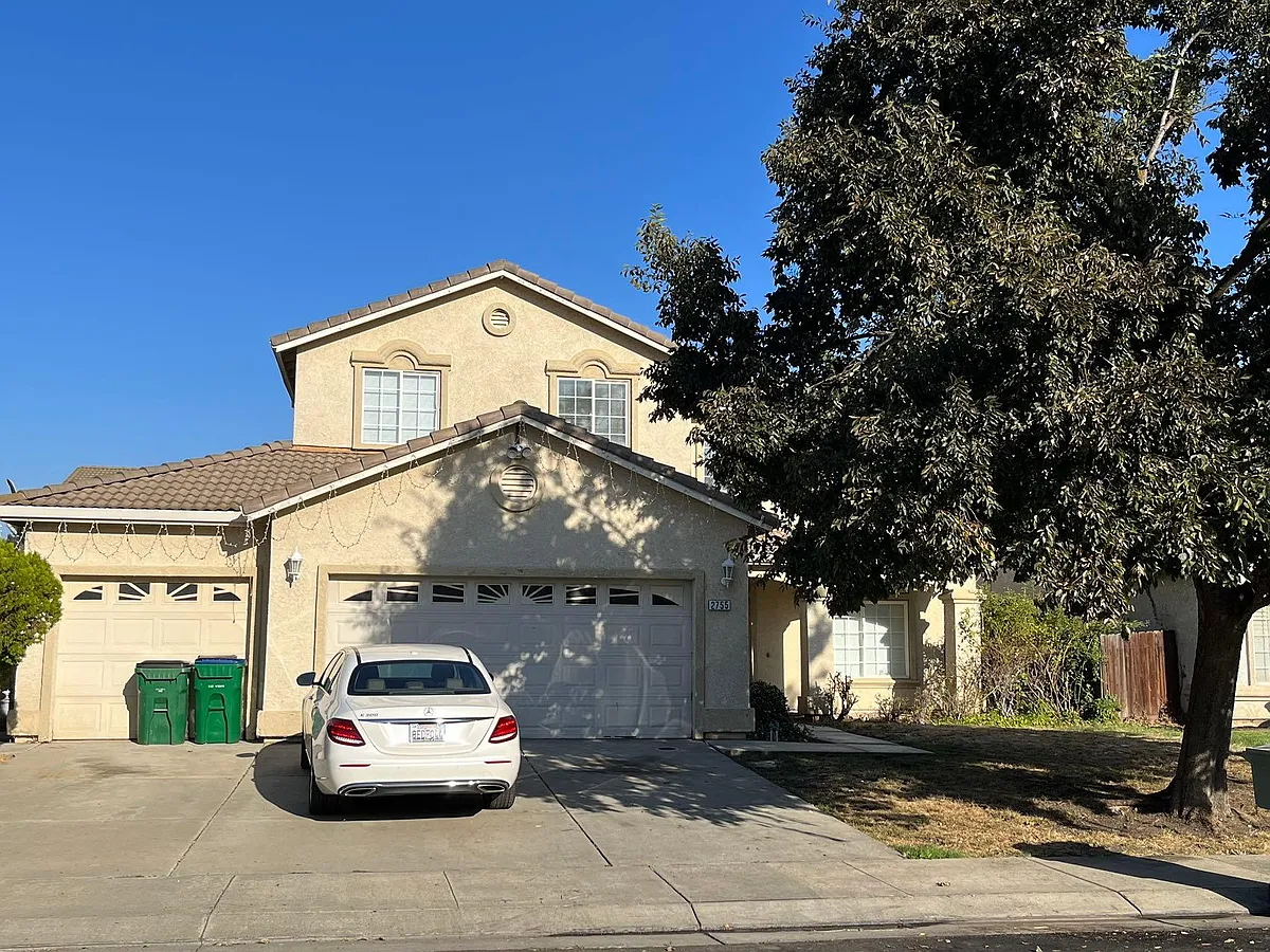 Building Photo - 2755 Blossom Cir