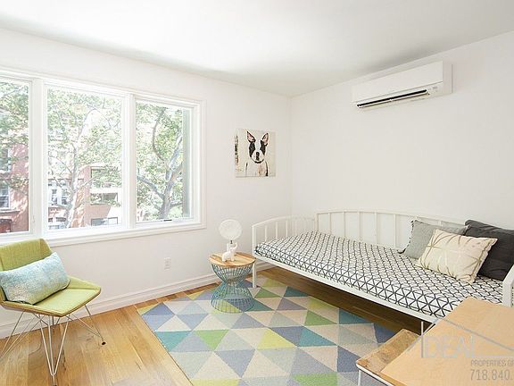 3rd image of 72 Clifton Pl