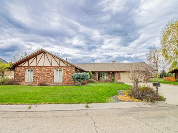 6 Cedar Lake Dr, Butte, MT 59701