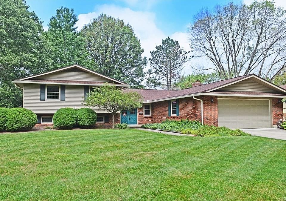 1st image of 7975 Southbury Dr