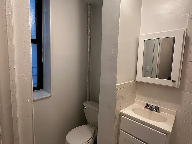 1484 Amsterdam Ave #3 — Photo 3