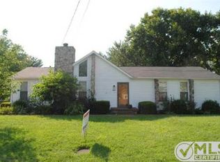 521 Dutchmans Dr, Hermitage, TN 37076