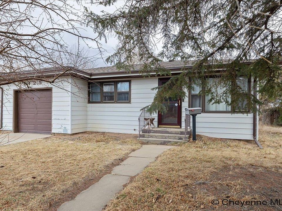 1st image of 1425 Palmer Dr