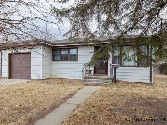 1425 Palmer Dr, Laramie, WY 82070