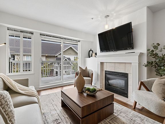 2nd image of 230 10th St #24