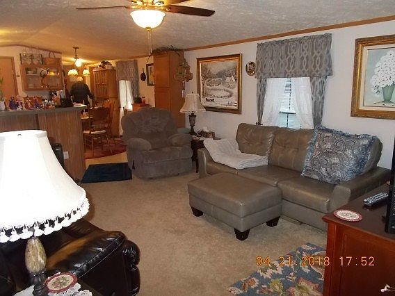 5th image of 144 Flint Dr