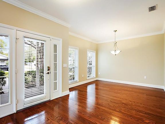 3rd image of 3702 W Obispo St
