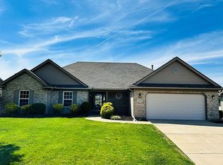 808 Lambert Dr, Piqua, OH 45356