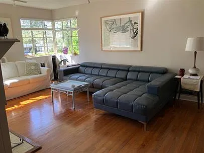 1521 Marion Ave Photo 1