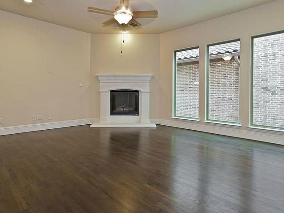 4th image of 7036 Nueces Dr