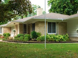 905 Brook St, Elgin, IL 60120