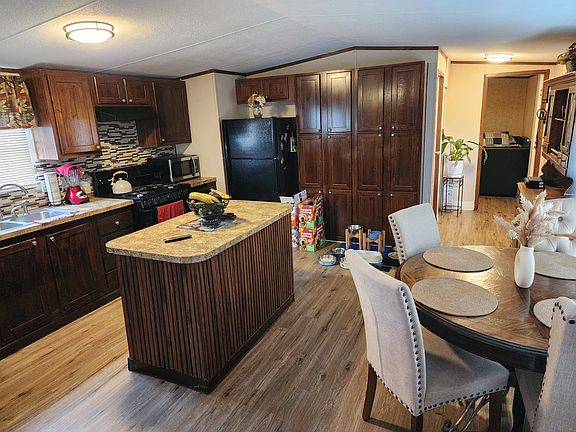 3rd image of 1201 W Thornton Pkwy Lot 137