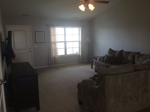 4th image of 706 Heatherwood Ln