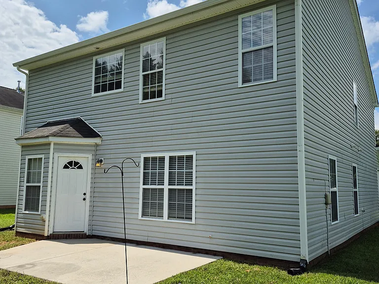 157 Dunbarton Ct — Photo 2