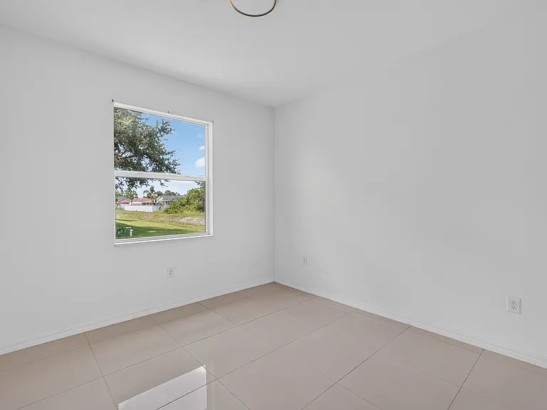 3700 12th St W — Photo 14