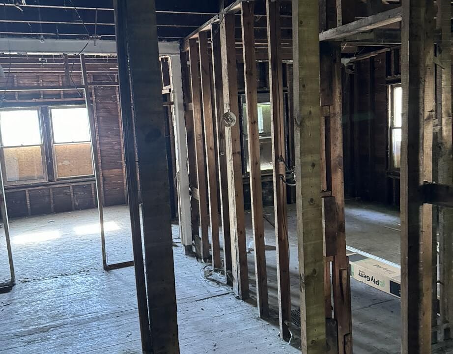 2nd image of 103 Prosperity Ct