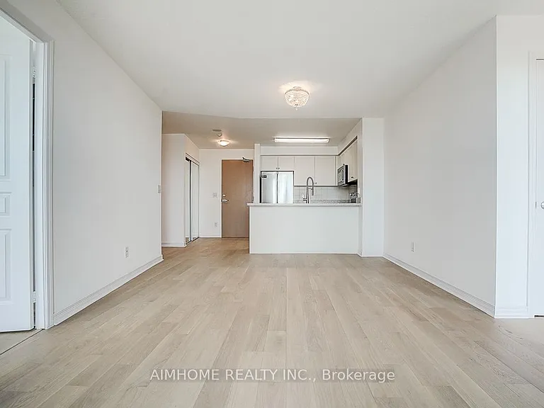 503 Beecroft Rd #2106 — Photo 10