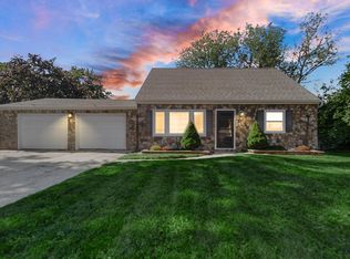 746-1 Capitol Rd, Valparaiso, IN 46385